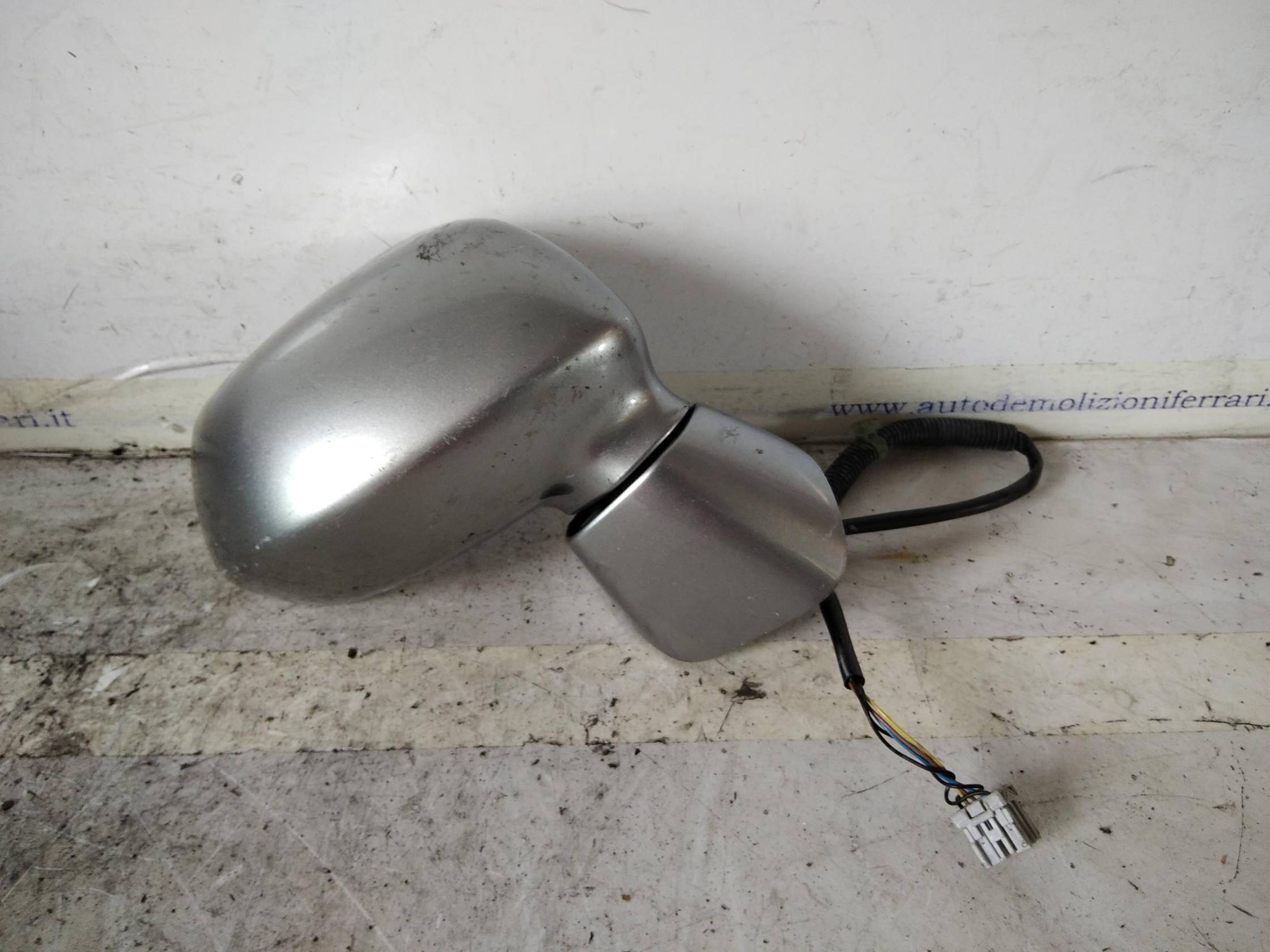 Retrovisore est. regolaz. elettr. dx.